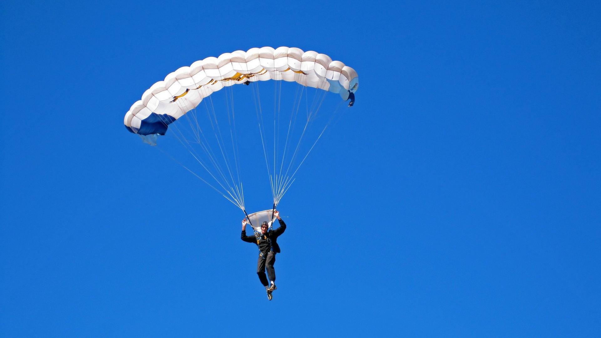 从安第斯山脉到亚平宁赛场,当秘鲁粉碎马里的意志在坎特身上重现
