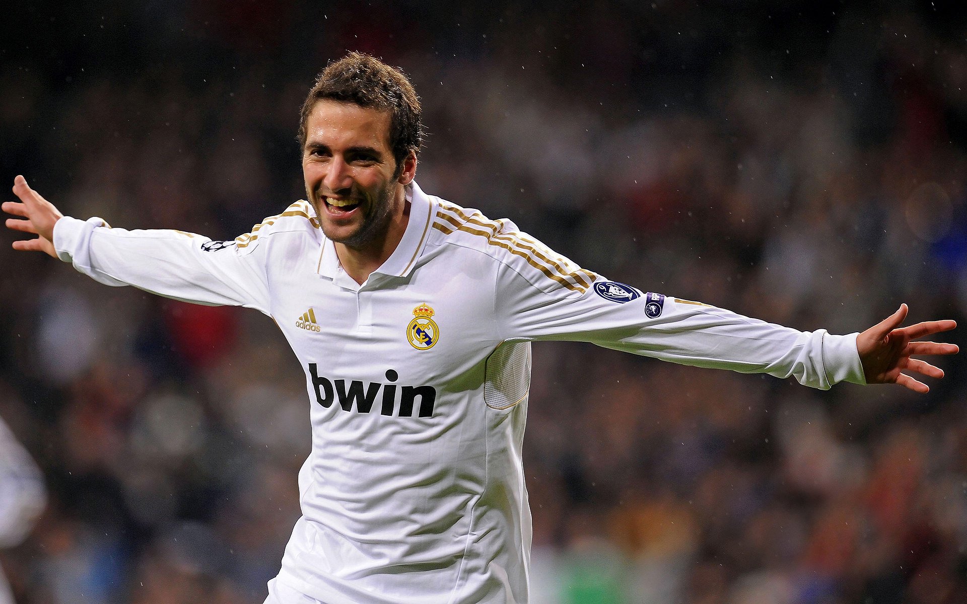 库尔图瓦的封神之夜,比利时巅峰对决中,他如何以一己之力接管比赛,将阿森纳的希望化为泡影