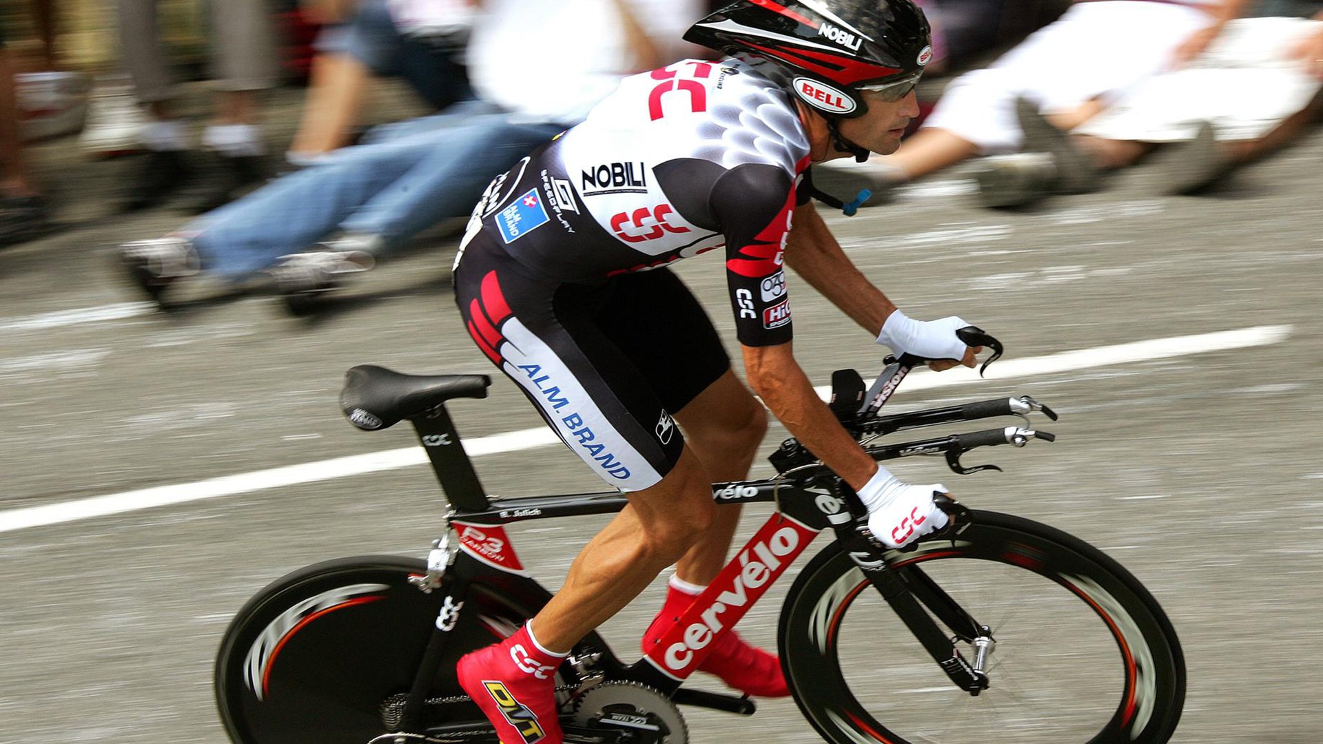 张继科关键制胜，韩国队轻取奥地利队展团队实力